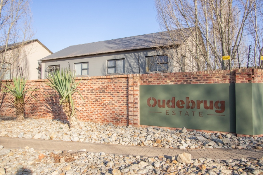 3 Bedroom Property for Sale in Van Der Hoff Park North West